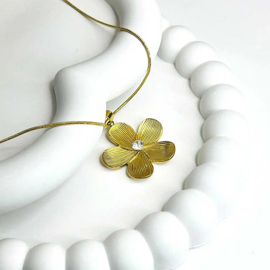 Golden Flower With Stone Neckless